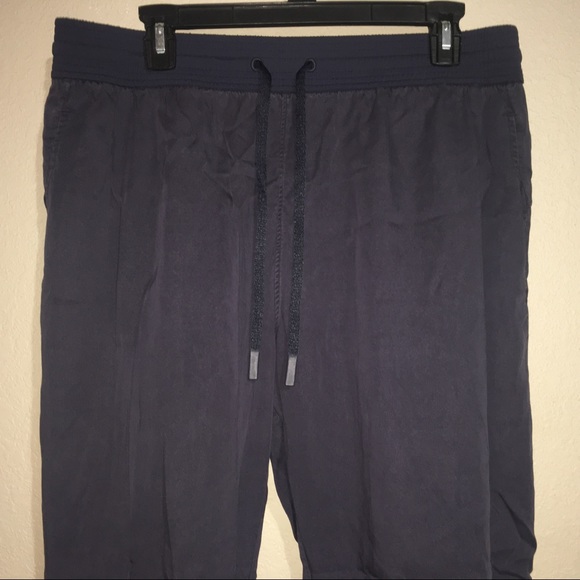 Lululemon Jogger - Picture 7 of 7